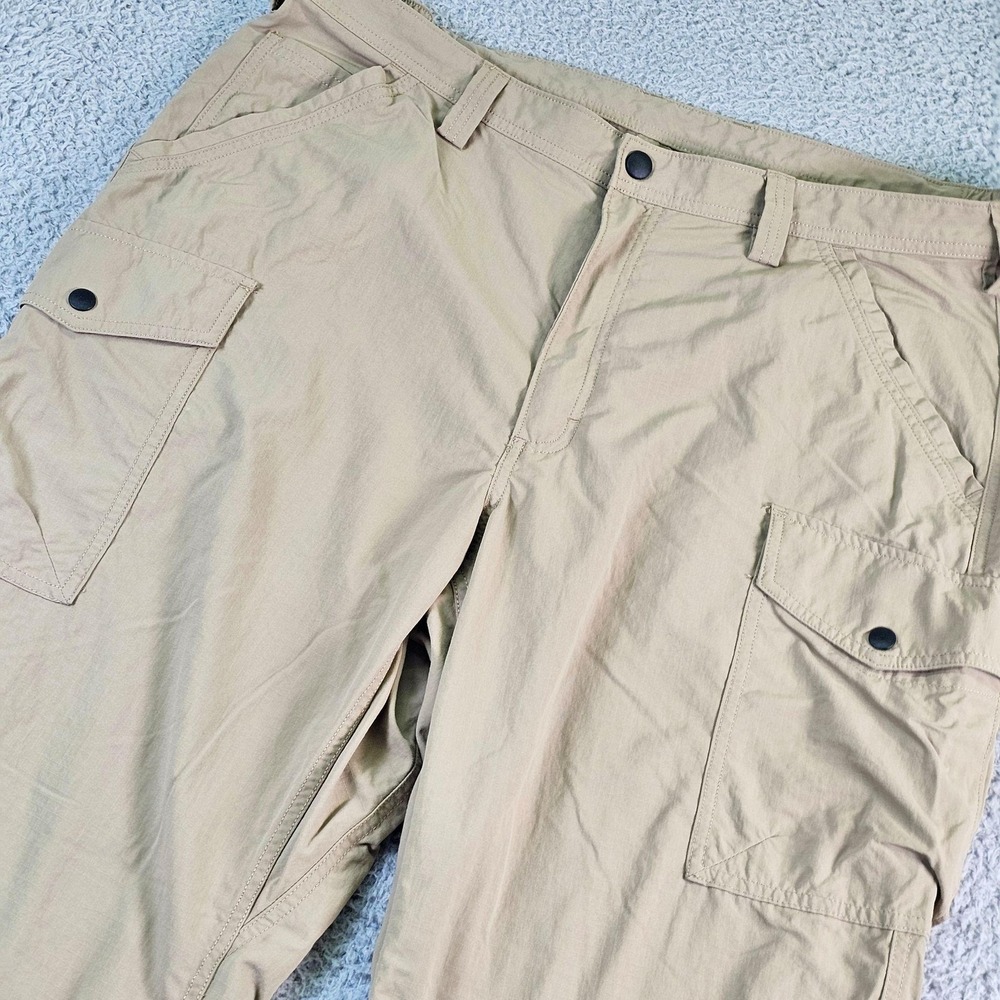 Duluth Trading Co Cargo Pants Mens 40x30 Beige Nylon Lightweight Hiking Outdoor